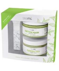 This Teami Green Tea Cleanse & Detox Kit includes two Superfood beauty must-haves that will leave your skin feeling clean, soft and nourished!